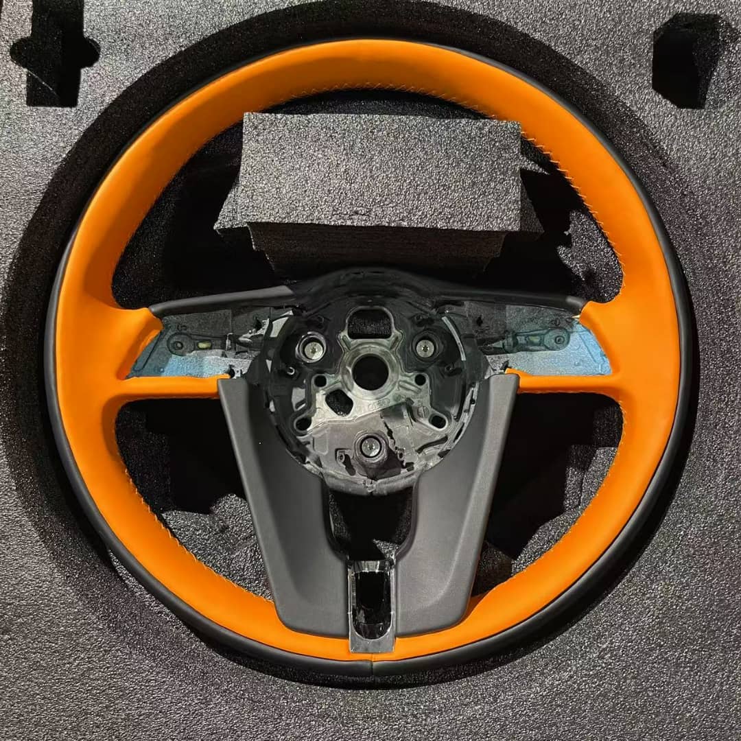 BENTLEY GT Speed - upgraded Custom leather steering wheel to match interior