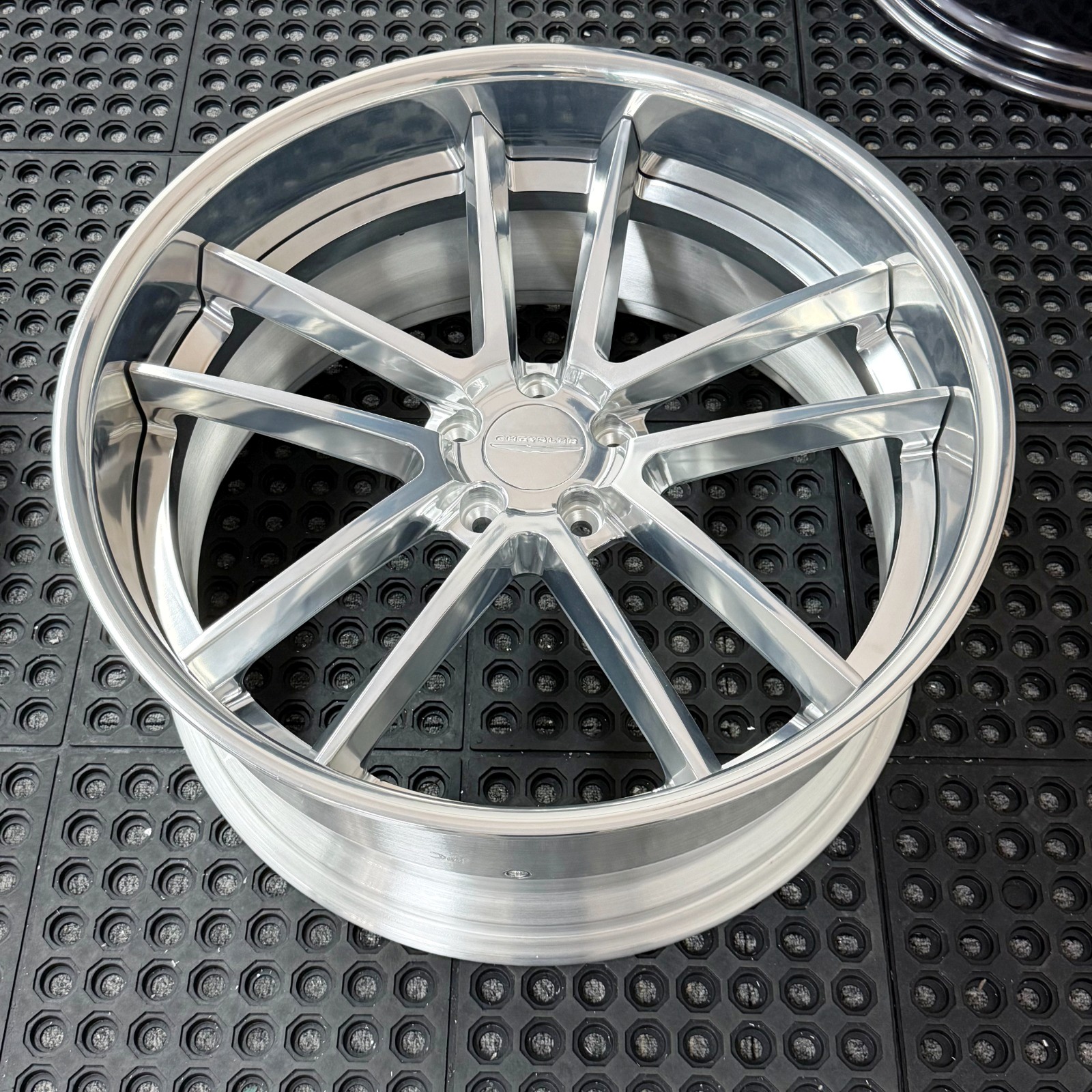 NEW DRAFT OF RAZOR WHEELS FOR HURACAN - OFF TO PRODUCTION + CHRYSLER SET COMPLETE