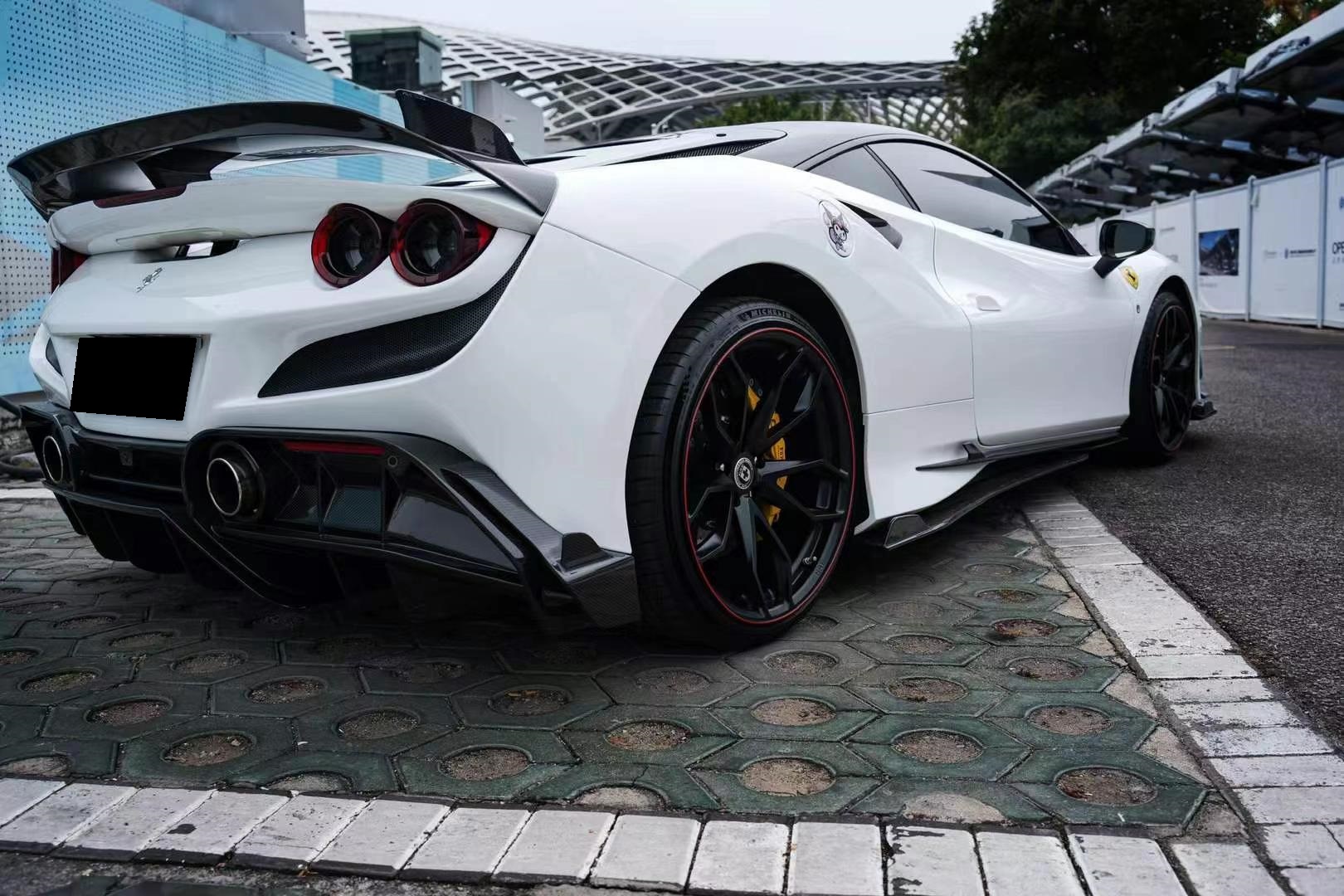 Ferrari F8 Carbon aero kit RAZOR Kit