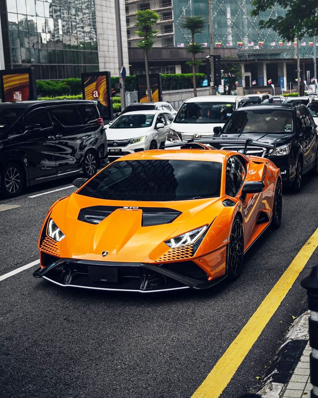 LAMBORGHINI HURACAN UPGRADE STO STYLE DRY CARBON KIT