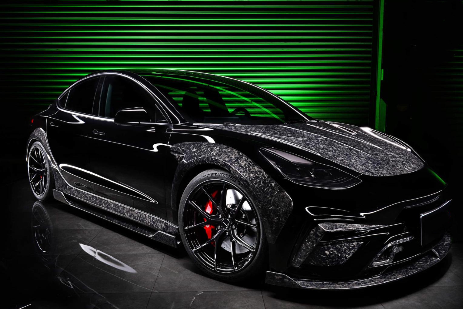 TESLA 3 FORGED CARBON BODY KIT