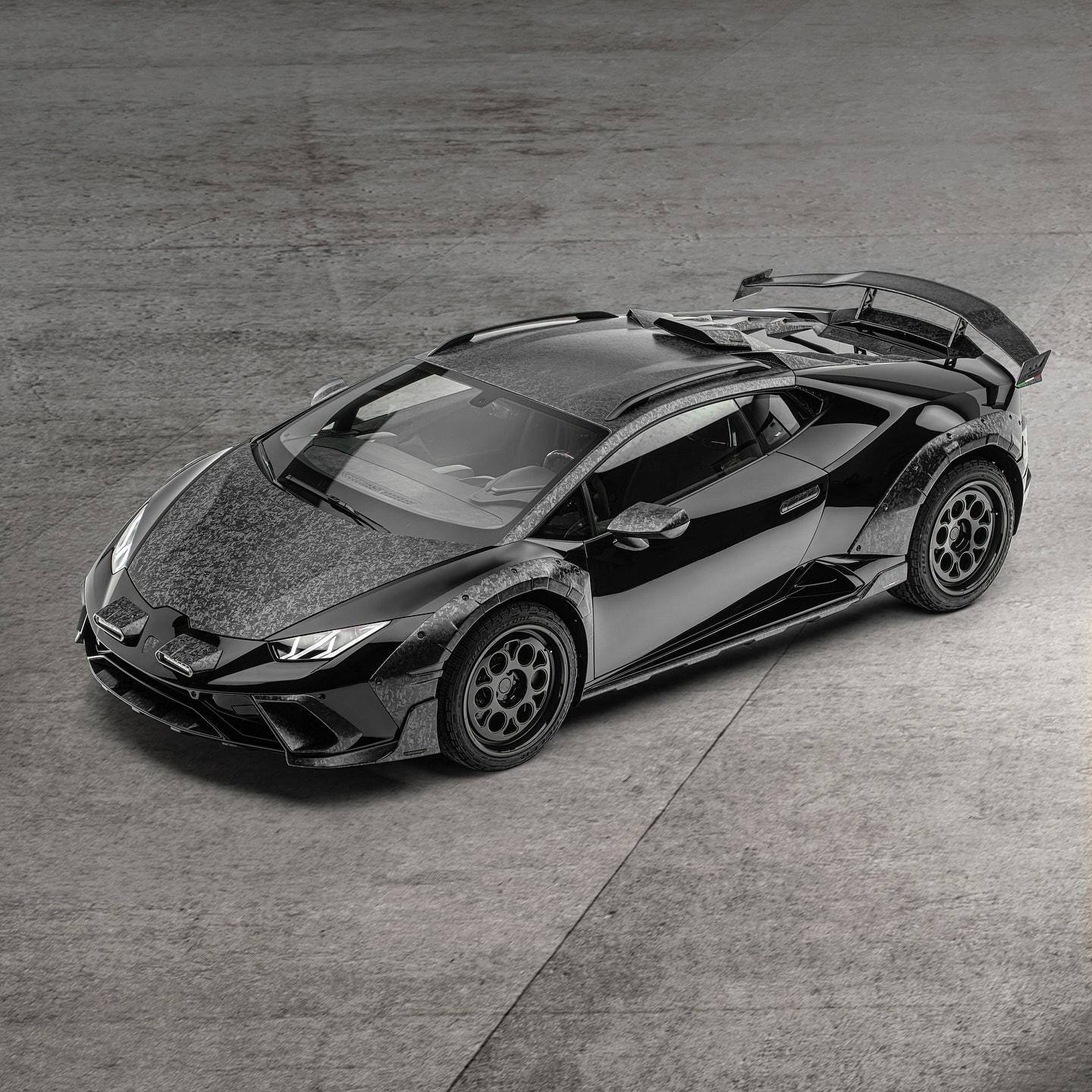 Mansory Tunes the Lamborghini Huracan Sterrato