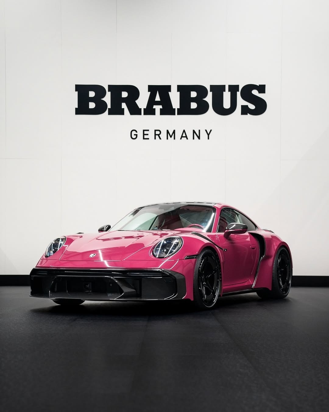 The Brabus 900 Rocket R Redefines the Porsche 911 Turbo S