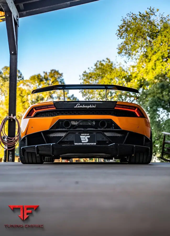 1016 LAMBORGHINI HURACAN LP580 RENATO VISION CARBON PARTS