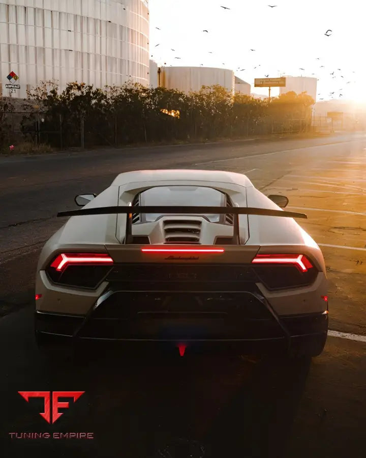 1016 LAMBORGHINI HURACAN PERFORMATE CARBON PARTS