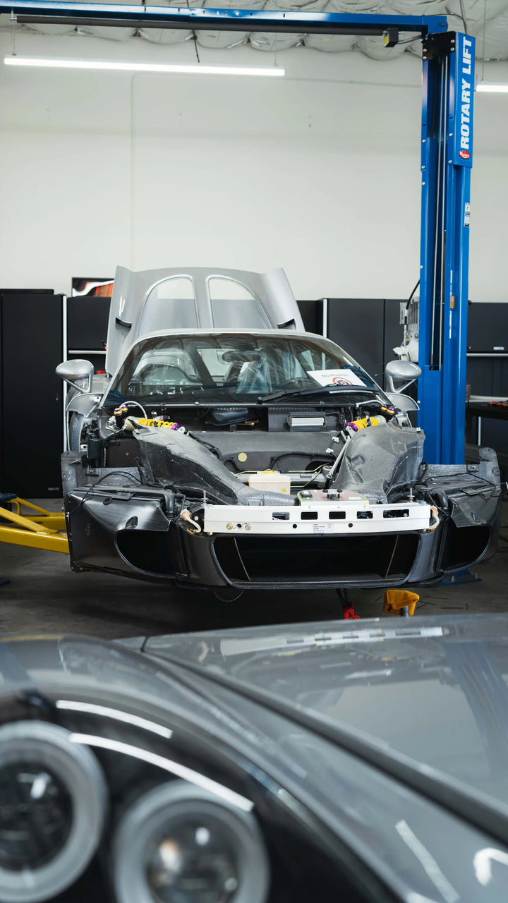 PORSCHE CARRERA GT FORGED WHEELS AND EXHAUST SYSTEM