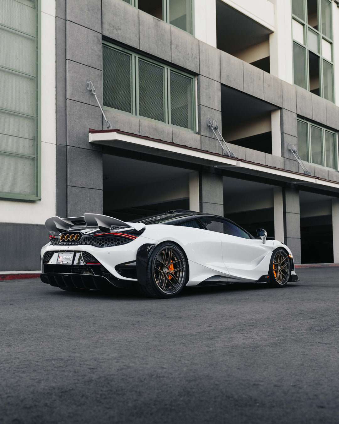 MCLAREN 765LT FORGED WHEELS AND EXHAUST SYSTEM
