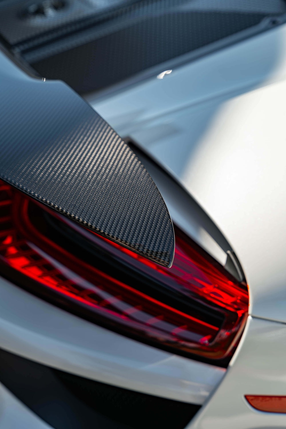 PORSCHE 918 FORGED WHEELS AND EXHAUST SYSTEM