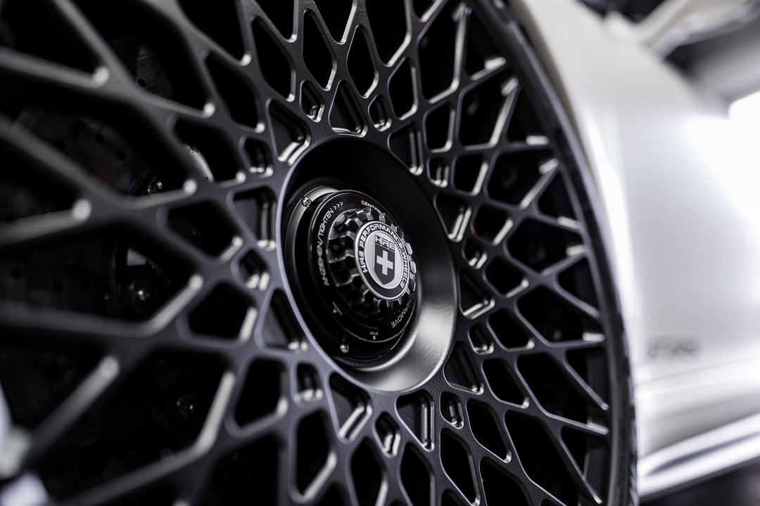 PORSCHE GT2RS FORGED WHEELS AND EXHAUST SYSTEM