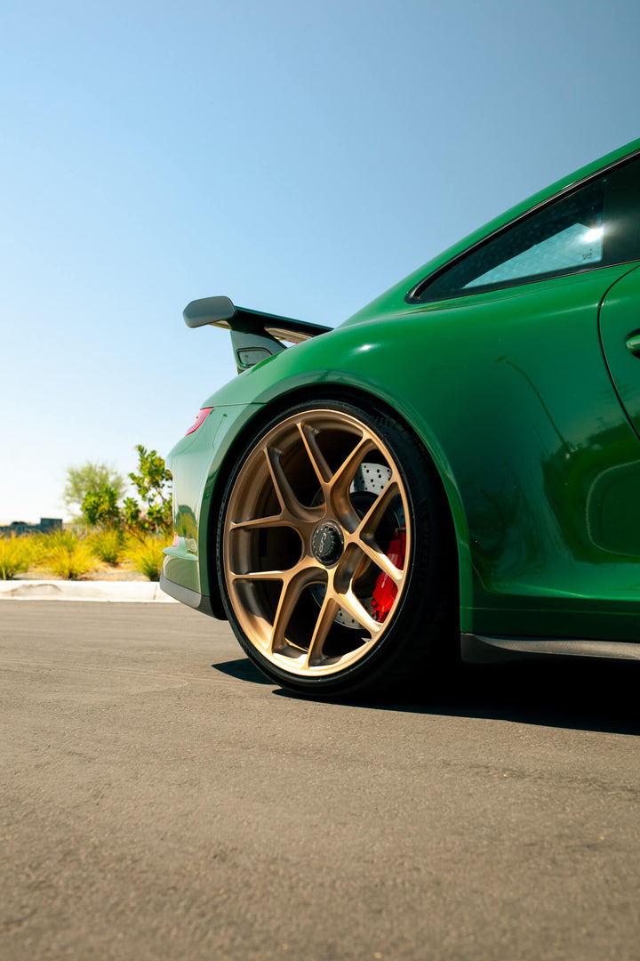 PORSCHE GT3 FORGED WHEELS AND EXHAUST SYSTEM