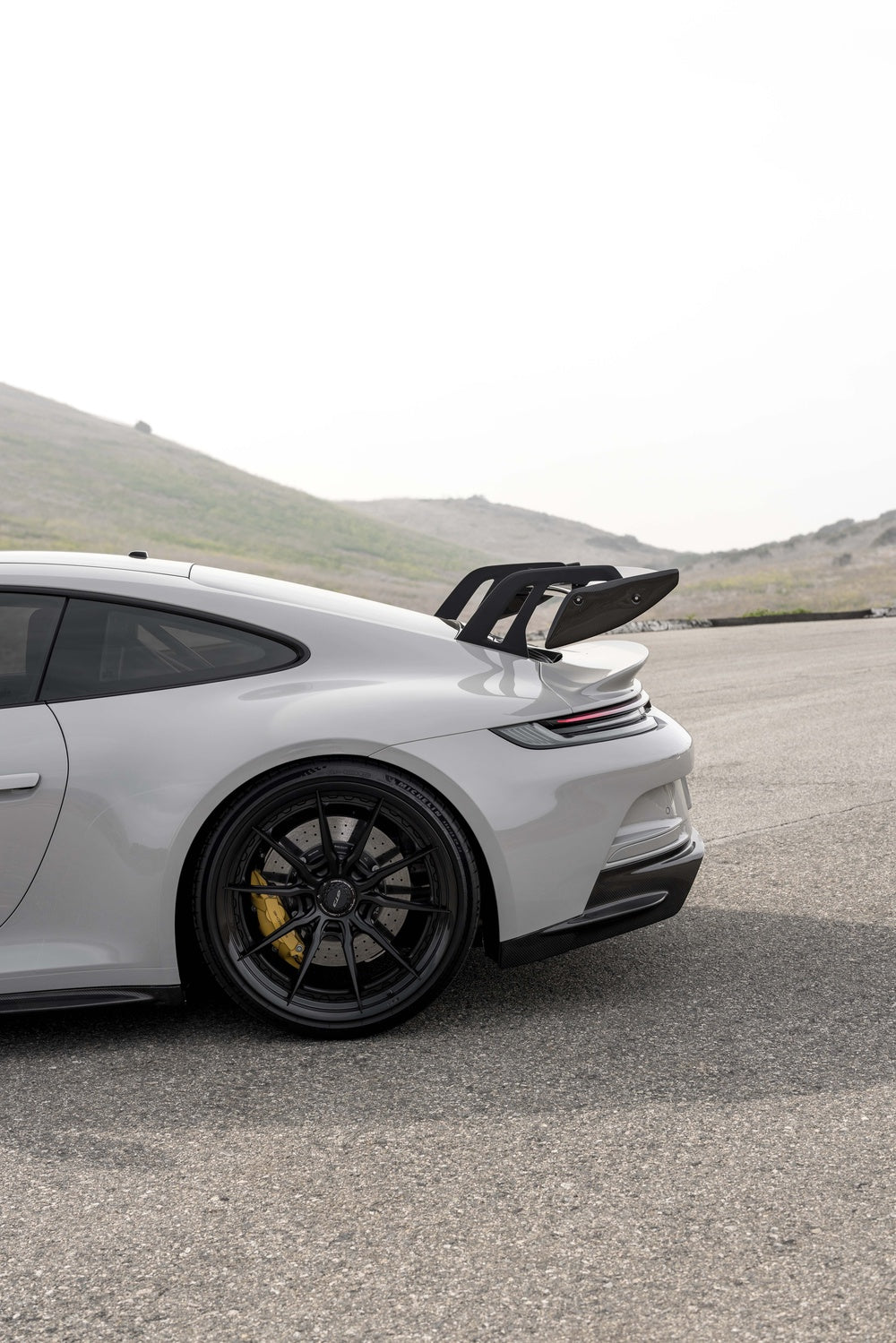 PORSCHE GT3 FORGED WHEELS AND EXHAUST SYSTEM