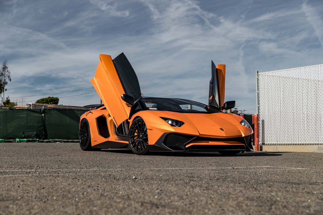LAMBORGHINI AVENTADOR SV FORGED WHEELS AND EXHAUST SYSTEM