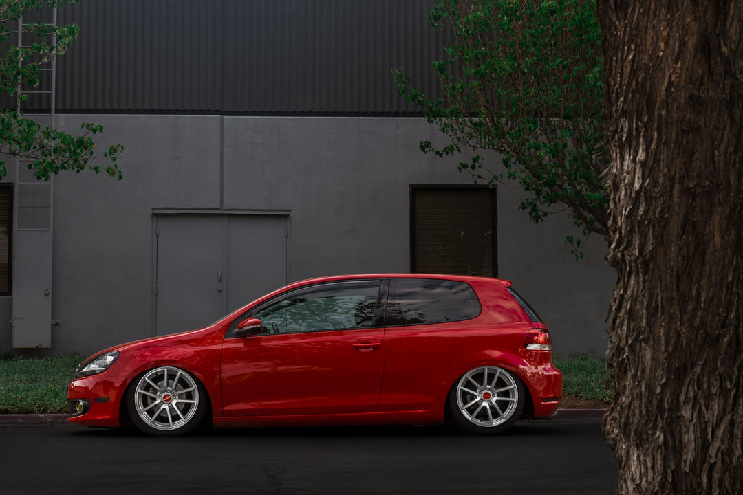 VOLKSWAGEN GOLF FORGED WHEELS AND EXHAUST SYSTEM