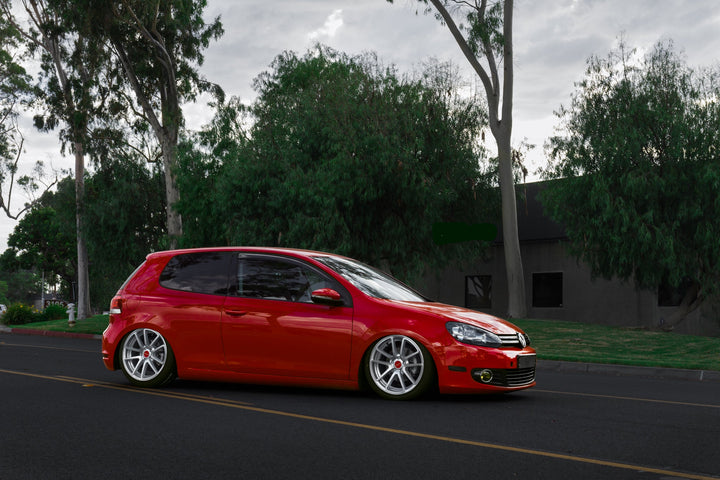 VOLKSWAGEN GOLF FORGED WHEELS AND EXHAUST SYSTEM