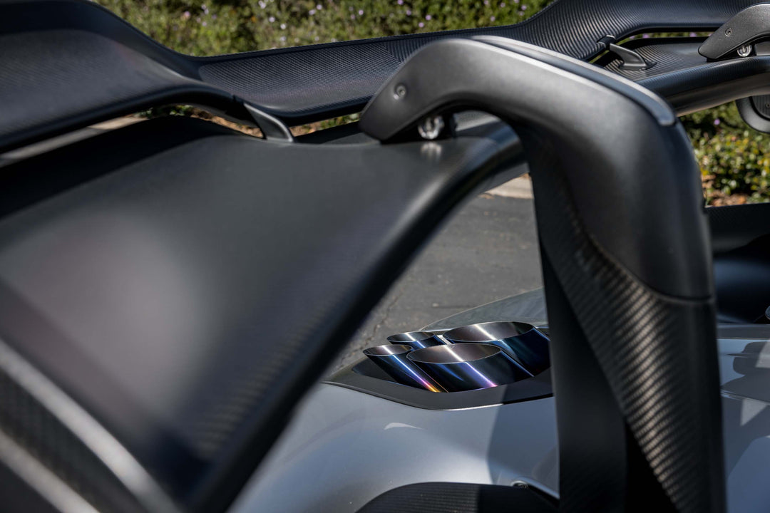 MCLAREN SENNA FORGED WHEELS AND EXHAUST SYSTEM