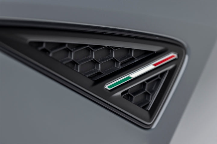 LAMBORGHINI URUS FORGED WHEELS AND EXHAUST SYSTEM