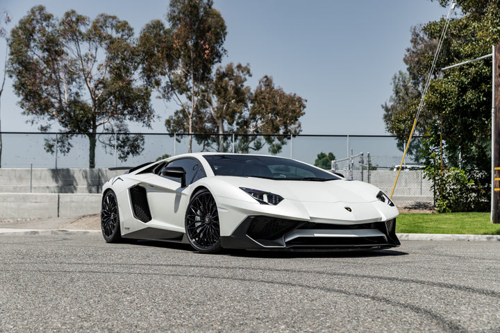 LAMBORGHINI AVENTADOR SV FORGED WHEELS AND EXHAUST SYSTEM