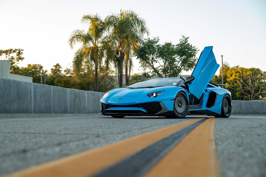 LAMBORGHINI AVENTADOR SV FORGED WHEELS AND EXHAUST SYSTEM
