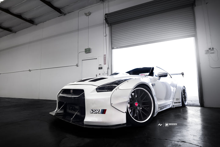 NISSAN GTR FORGED WHEELS AND EXHAUST SYSTEM