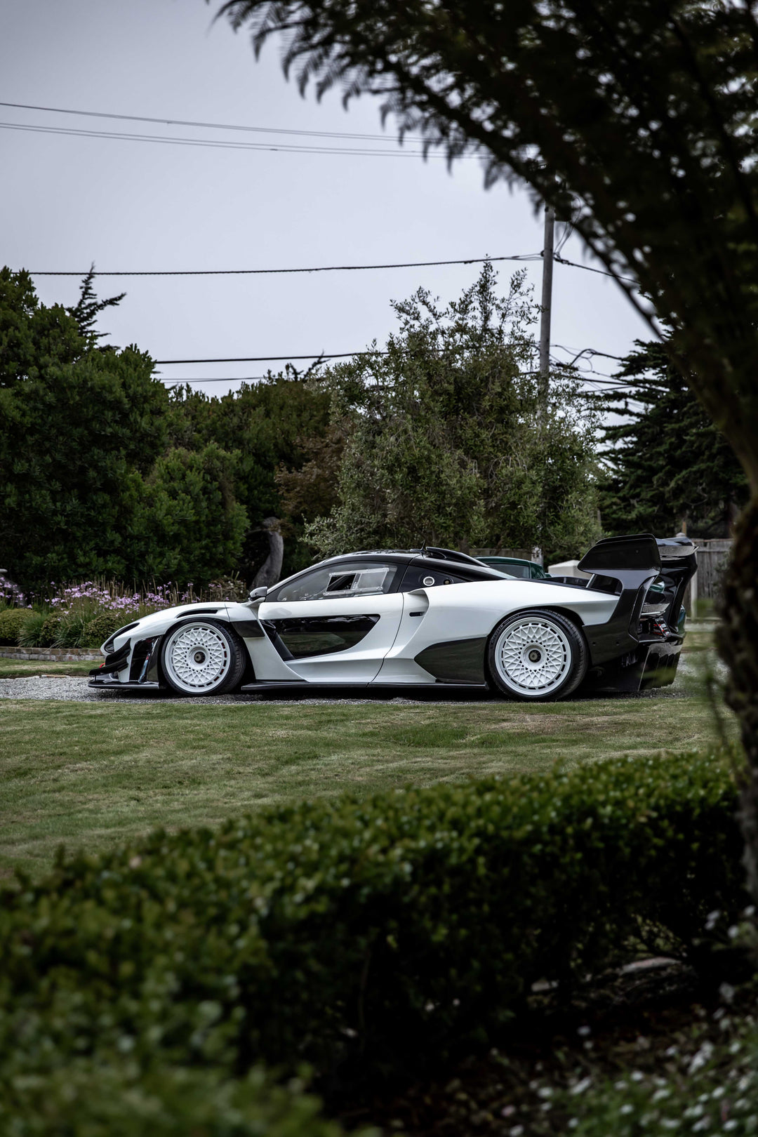 MCLAREN SENNA GTR FORGED WHEELS AND EXHAUST SYSTEM