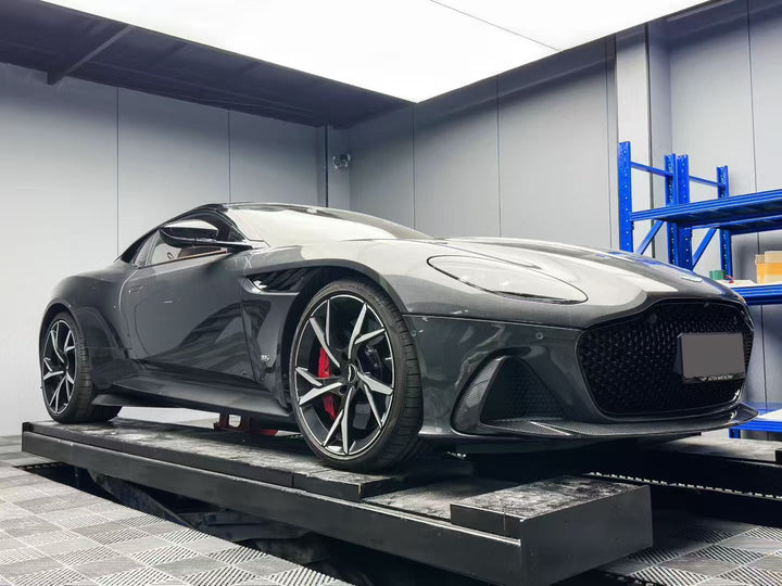 ASTON MARTIN DBS 770 CARBON KIT