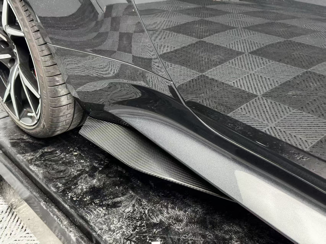 ASTON MARTIN DBS 770 CARBON KIT