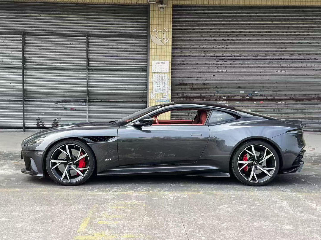 ASTON MARTIN DBS 770 CARBON KIT
