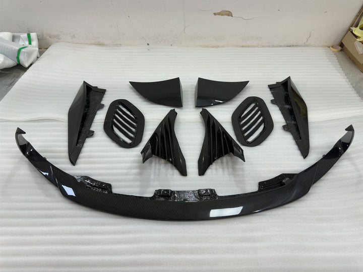 ASTON MARTIN DBS 770 CARBON KIT