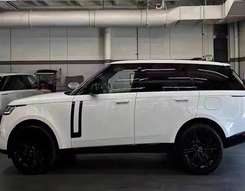 RANGE ROVER VOGUE BODY KIT 2023 YEAR