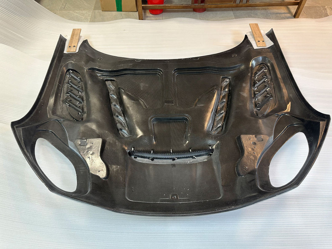 ASTON MARTIN DBS 770 CARBON KIT