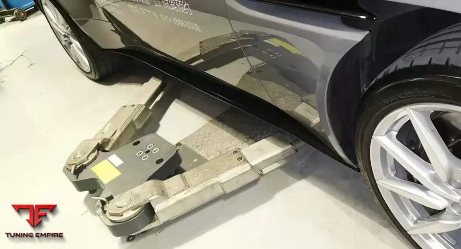 ASTON MARTIN DB11 CARBON FIBER PARTS