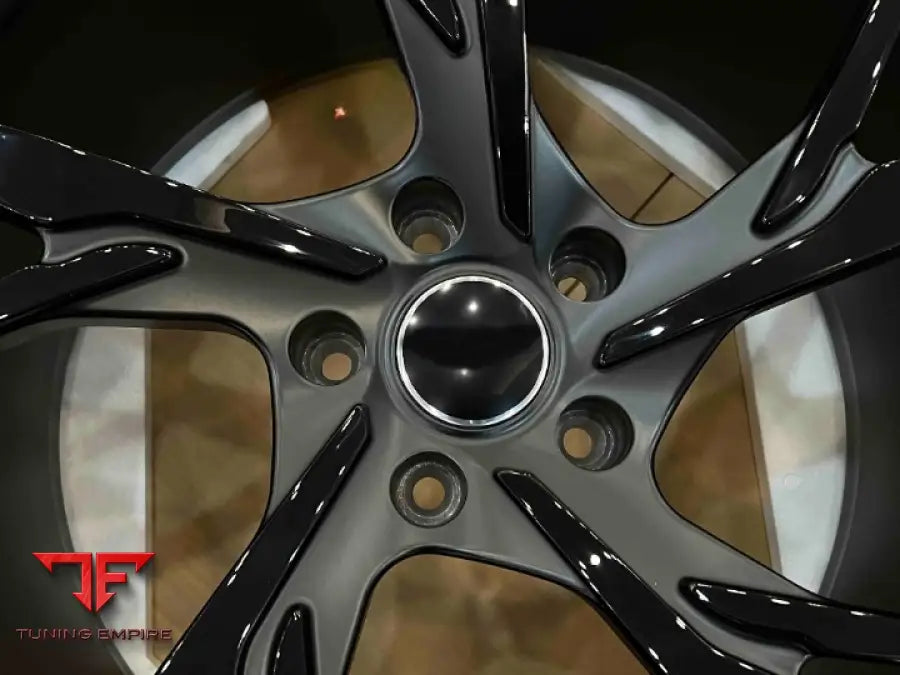 ASTON MARTIN DB11 WHEELS