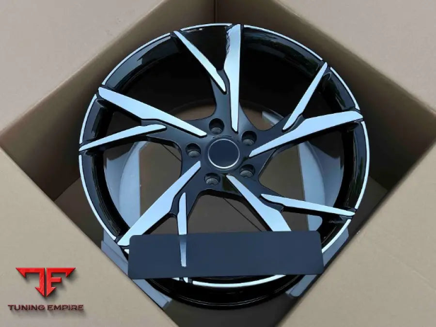 ASTON MARTIN DBS SUPERLEGGERA COUPE WHEELS