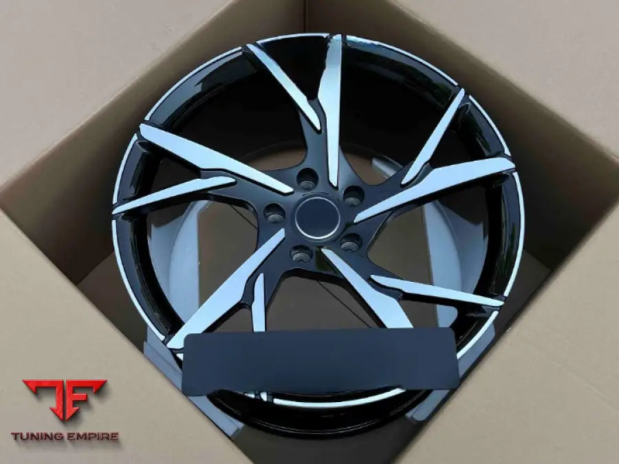 ASTON MARTIN DBS SUPERLEGGERA COUPE WHEELS