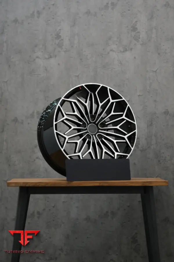 ASTON MARTIN DBS SUPERLEGGERA OHMSS EDITION WHEELS