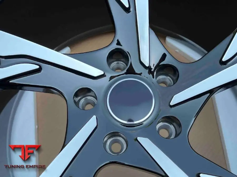 ASTON MARTIN DBS WHEELS