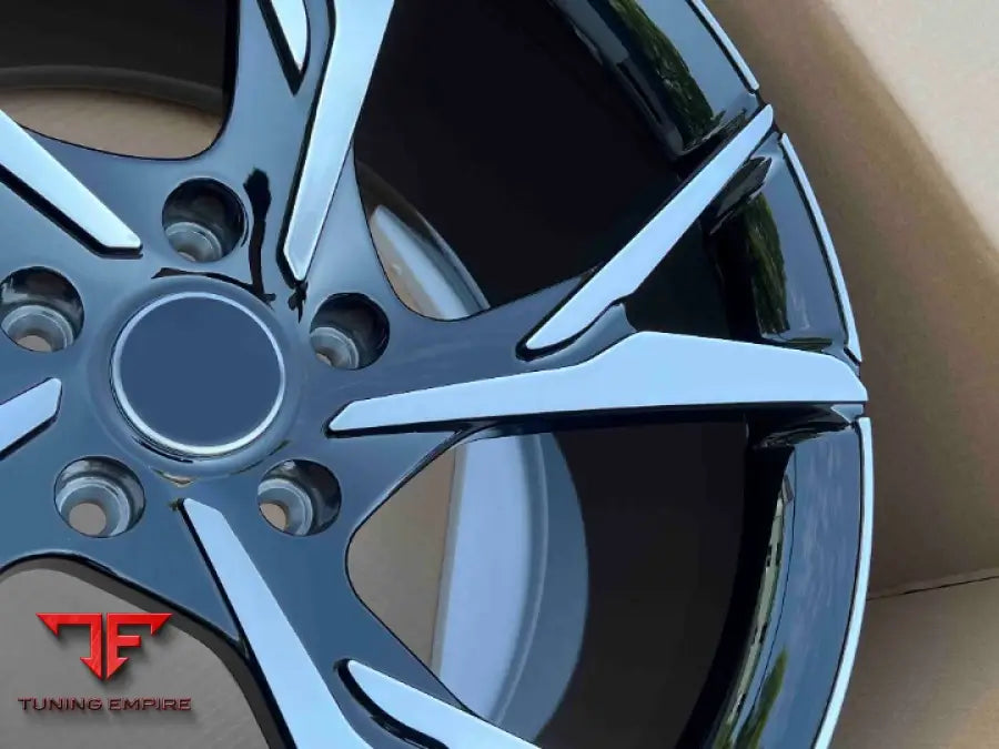 ASTON MARTIN DBS WHEELS