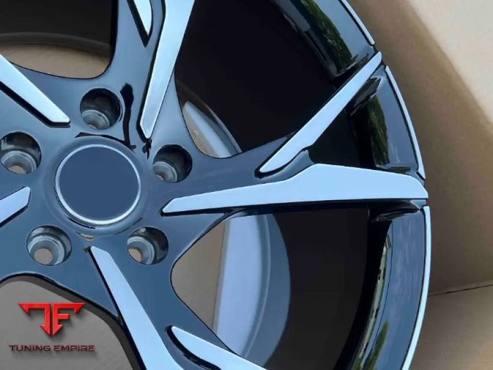 ASTON MARTIN DBS WHEELS
