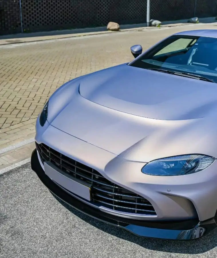 Aston Martin Vantage 2018 + Dry Carbon Body Kit