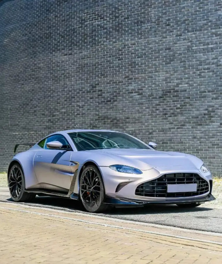 Aston Martin Vantage 2018 + Dry Carbon Body Kit