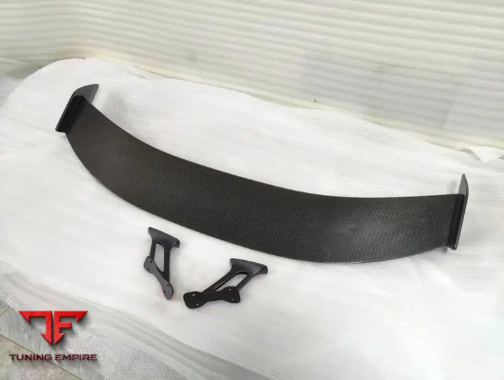 ASTON MARTIN VANTAGE CARBON REAR WING