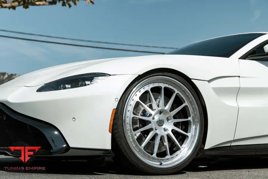 ASTON MARTIN VANTAGE FORGED WHEELS AND EXHAUST SYSTEM