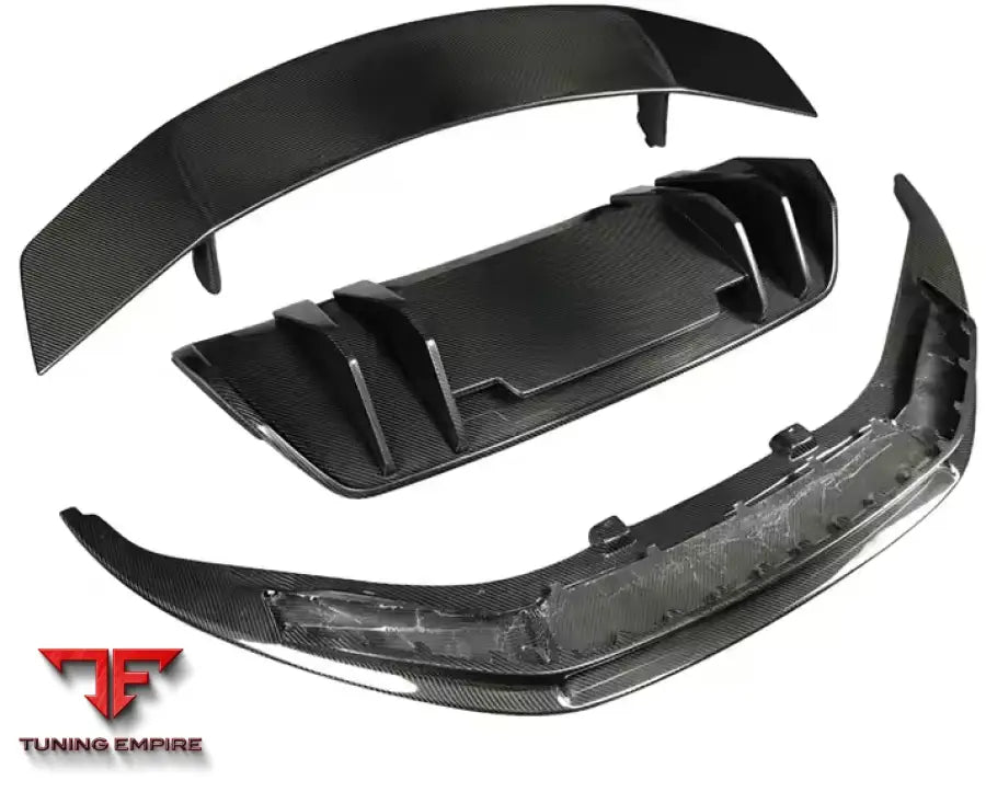 AUDI R8 CARBON BODY KIT PARTS