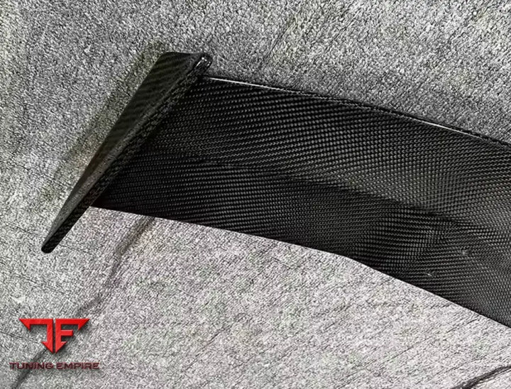 AUDI R8 CARBON BODY KIT PARTS