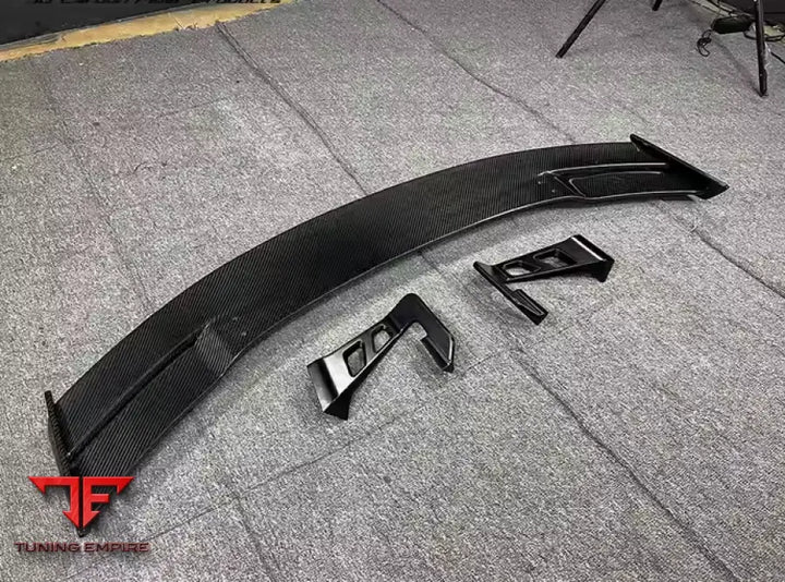 AUDI R8 CARBON BODY KIT PARTS