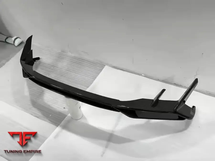 AUDI R8 CARBON FIBER BODY KIT