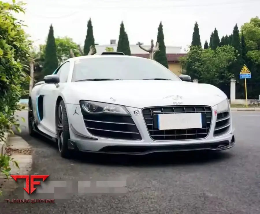 AUDI R8 CARBON FIBER BODY KIT PARTS