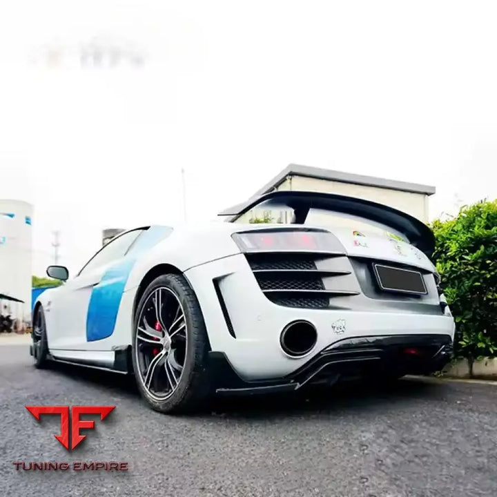 AUDI R8 CARBON FIBER BODY KIT PARTS