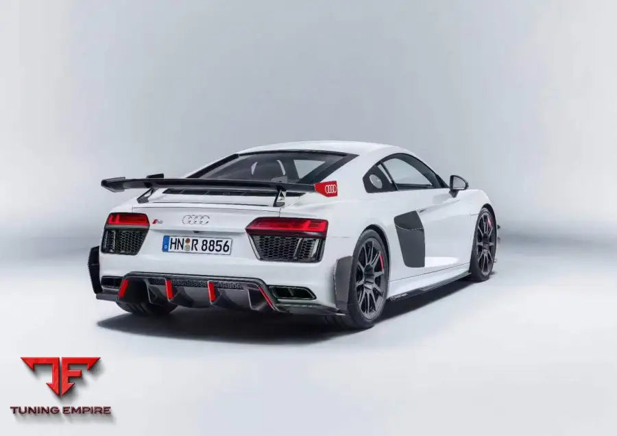 AUDI R8 CARBON FIBER PARTS