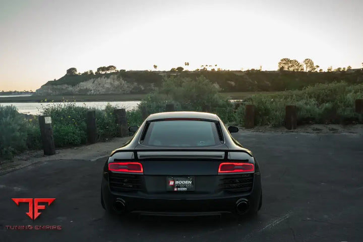 AUDI R8 FORGED WHEELS AND EXHAUST SYSTEM